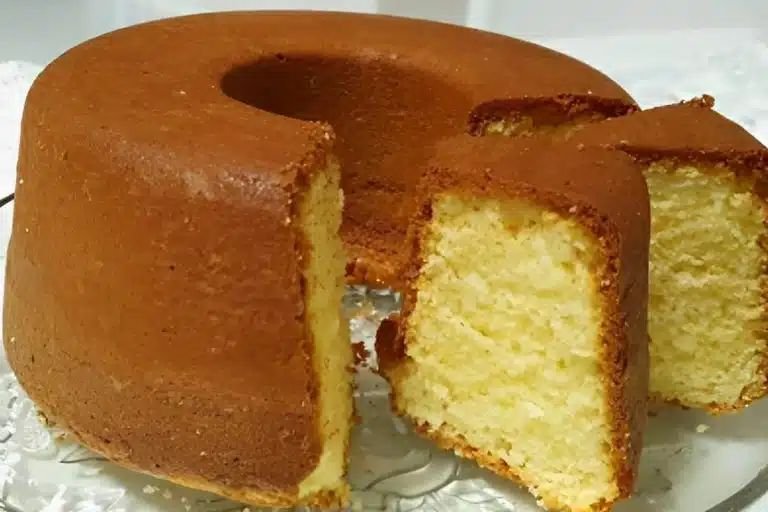Fiz esse bolo de maisena com leite em pó e ele ficou tão leve que sumiu em minutos